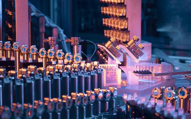 量子处理器2025年将走出实验室：揭秘量子比特如何颠覆传统计算