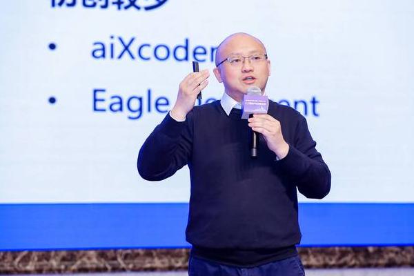 专访移动开发领域技术领袖李明辉：技术突破与用户体验追求