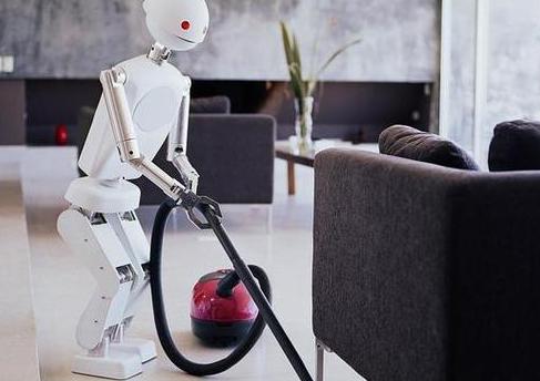 2025年家用机器人保姆实测：剖析三款主流机型真实表现